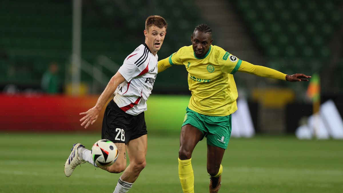 PAP / Leszek Szymański / Na zdjęciu: Marc Gual strzelił trzy gole dla Legii w meczu z Caernarfon Town FC