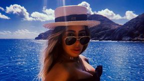 Piękna siostra Neymara pławi się w luksusach. Wyjechała na ekskluzywny urlop