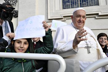 Tego życzył sobie zmarły Franciszek. Wszystko w rękach Izraela
