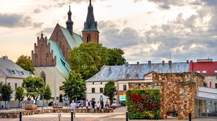 Olkusz: Rynek w przebudowie. Na środku placu stanął wielki namiot