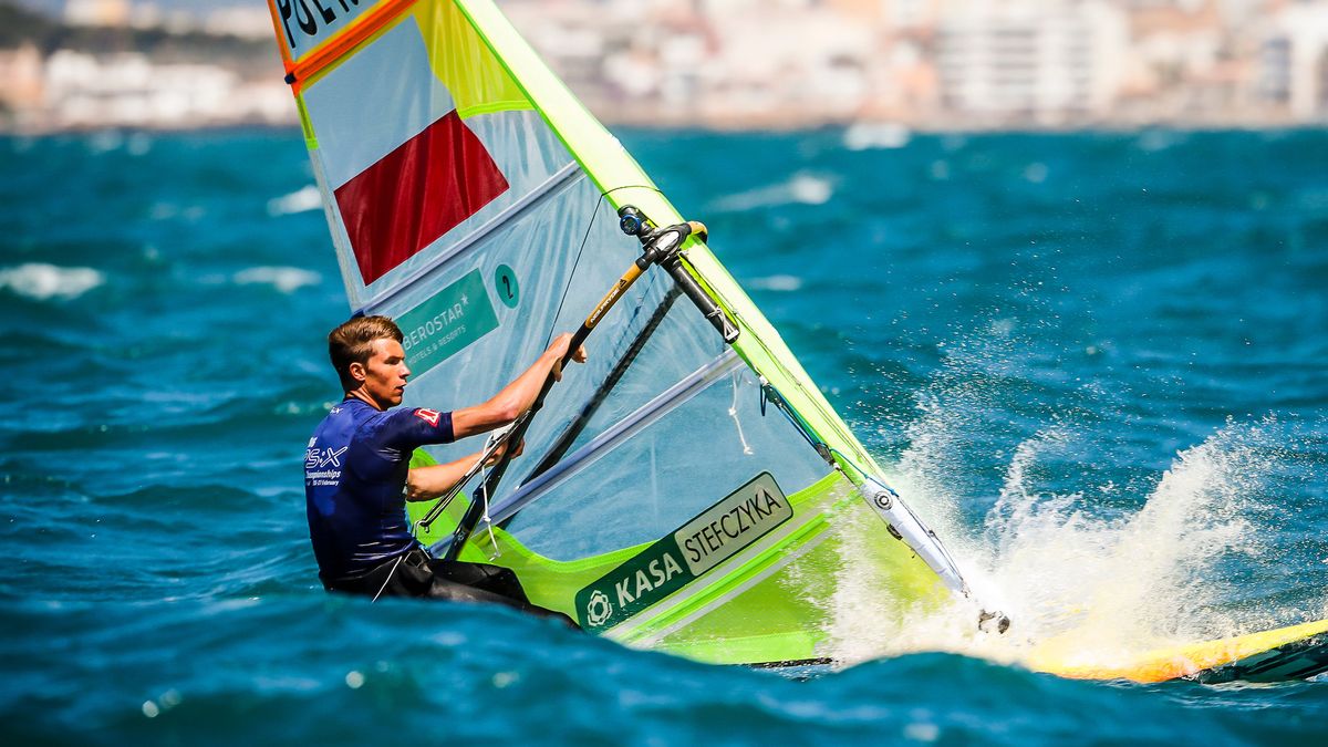 Paweł Tarnowski w olimpijskiej klasie RS:X