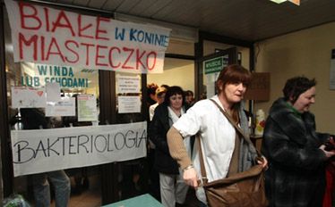 Strajk w szpitalu w Koninie trwa już czwarty tydzień