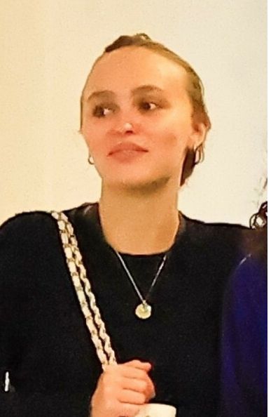 Lily-Rose Depp świętuje drugą rocznicę związku z partnerką