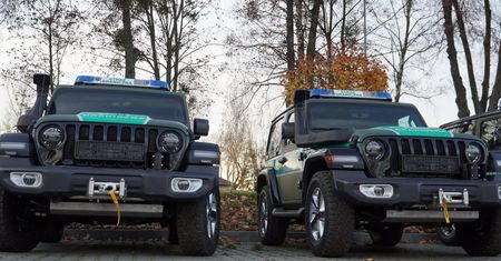 Nowe samochody dla Straży Granicznej. Jeep Wrangler Sahara dla mundurowych