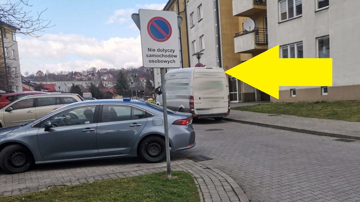 Dostawczak potrącił 73-latka