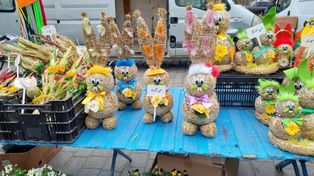 Wrocław: Targowisko na Dworcu Świebodzkim: świąteczne przygotowania do Wielkanocy. Tu niedziela handlowa jest co tydzień!