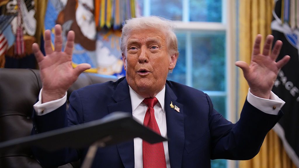 President Trump Signs Executive Order In The Oval Office
Andrew Harnik
bestof, topix