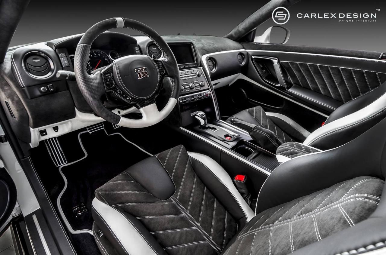 Nissan GT-R z wnętrzem Carlex Design