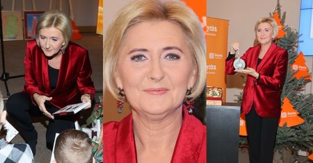 Agata Duda dumnie demonstruje bombkę na dobroczynnym malowaniu obrazków w siedzibie Jedynki (ZDJĘCIA)