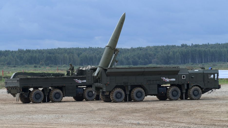 arch332931054 08.09.2016 An Iskander-M missile system during a military machine demonstration at the Alabino training ground held as part of the international military-technical forum ARMY-2016. Grigory Sysoev / SputnikGrigory Sysoev