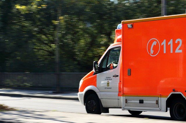 Czołowe zderzenie pojazdów w gminie Wojciechowice