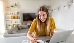 Netia prezentuje pakiety internetu z telewizją