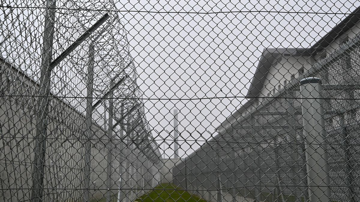 Brytyjczycy chcą odsyłać więźniów z Polski. Co na to Warszawa?