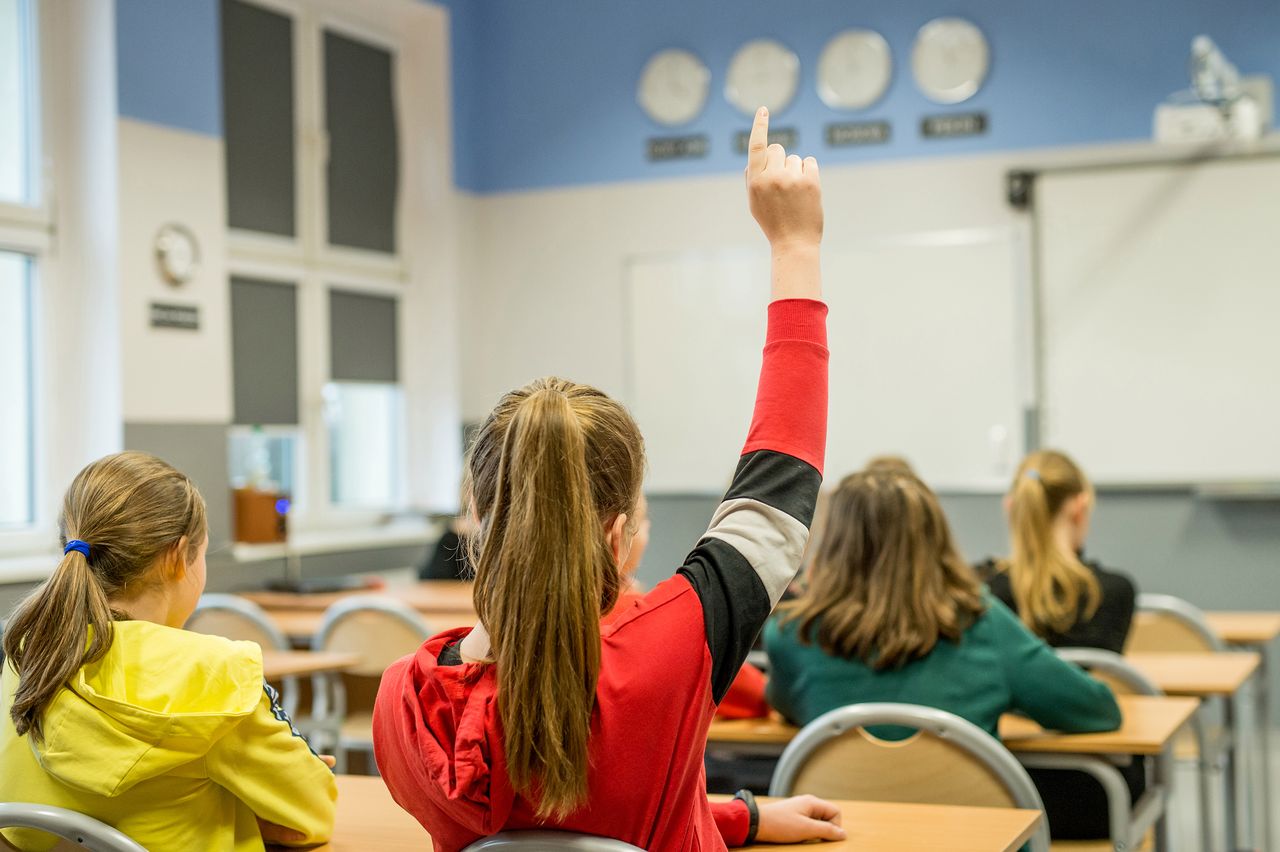 "Podstawa programowa nie jest adekwatna do wyzwań". Ekspertka o zapowiedziach ministerstwa edukacji