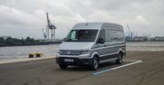 Pierwsza jazda Volkswagenem e-Crafterem: elektryk stworzony z myślą o kurierach