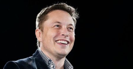 Elon Musk z kolejnym kontrowersyjnym pomysłem. Neuralink będzie przesyłać muzykę do mózgu