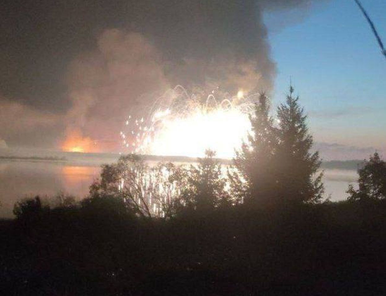 Explosionen in einem Munitionslager in Russland