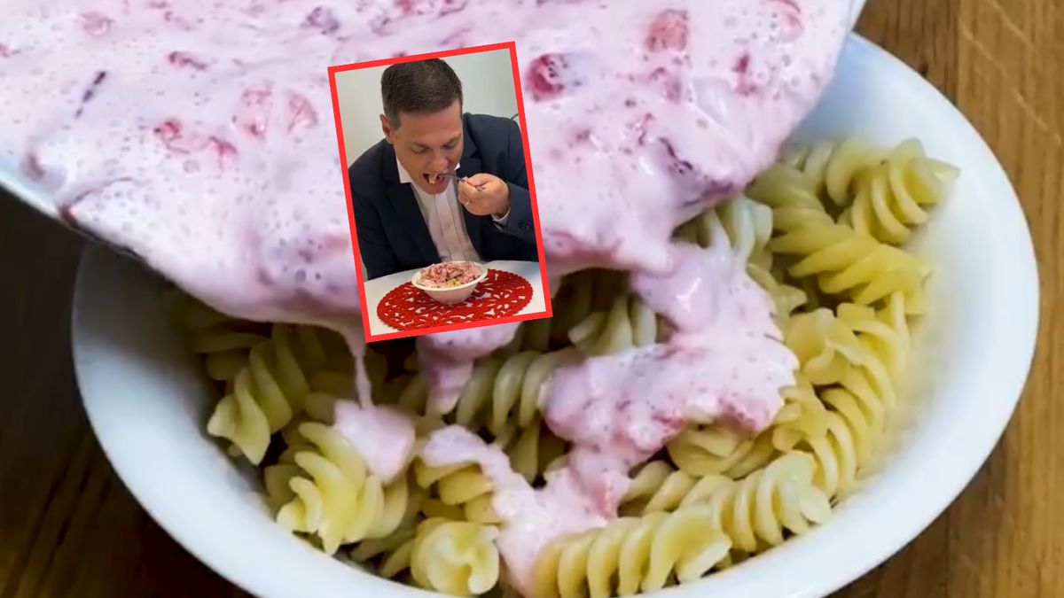 Rzecznik ambasady spróbował makaronu z truskawkami