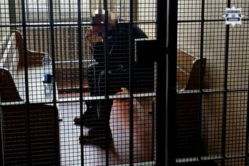 33-latek wpadł. Narkotyki, gotówka i powiązanie z pseudokibicami