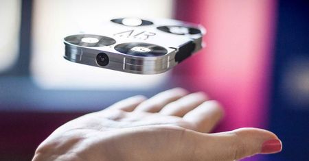 AirSelfie - dron do selfie wielkości smartfona