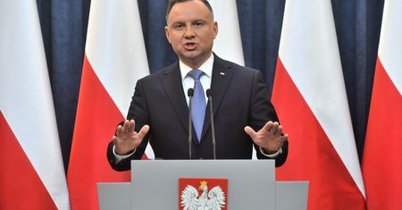 Weto prezydenta ws. "lex TVN". "Byłem zdumiony, że PiS brnął..."