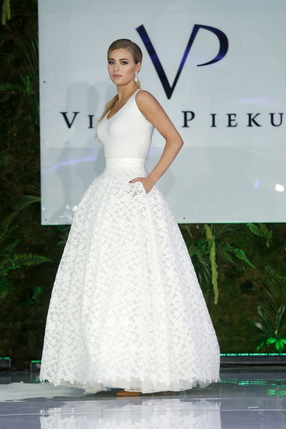 Marcelina Zawadzka w sukni ślubnej