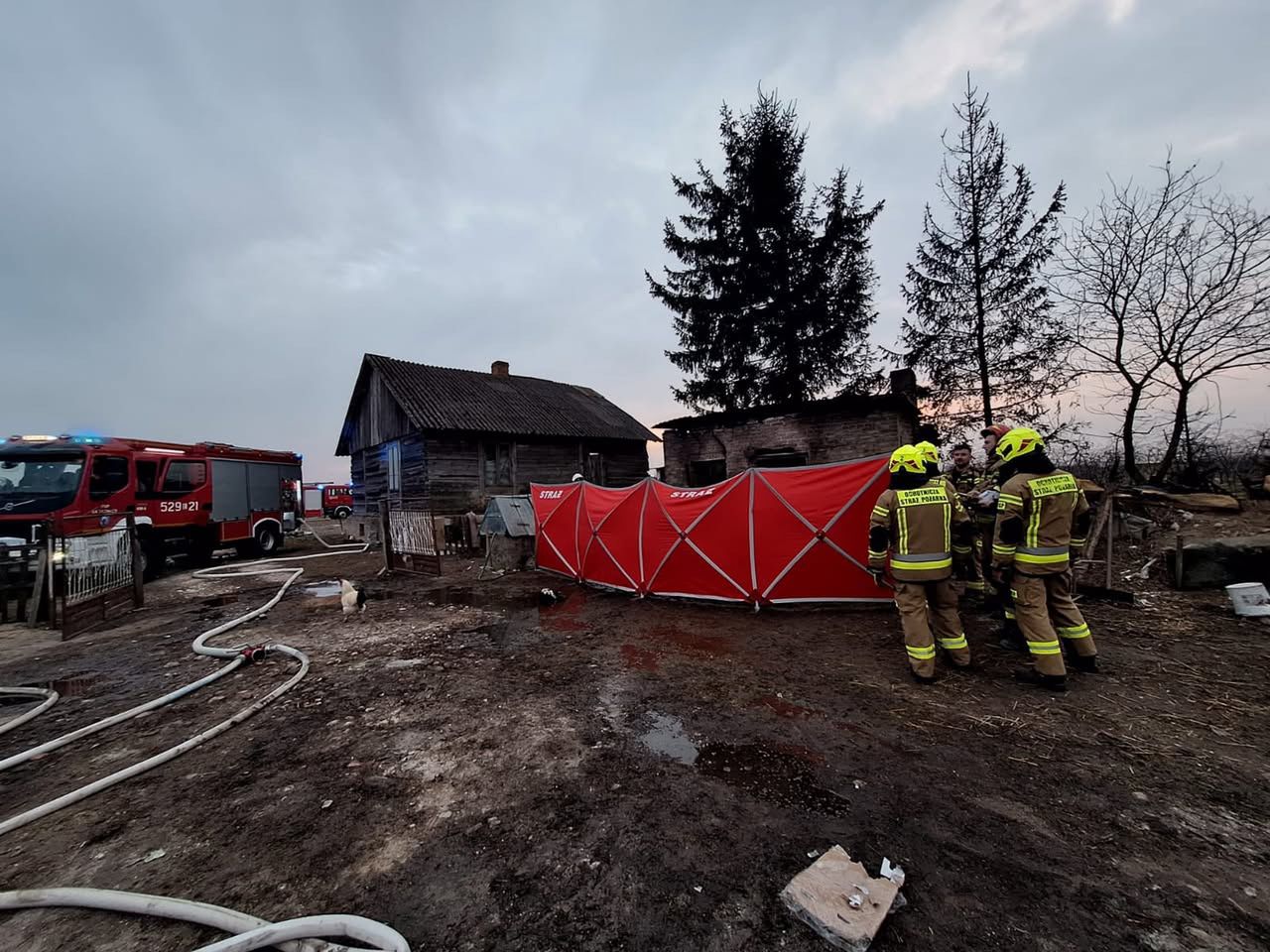 Tragiczny pożar w Kłopoczynie. Zginęła 21-latka