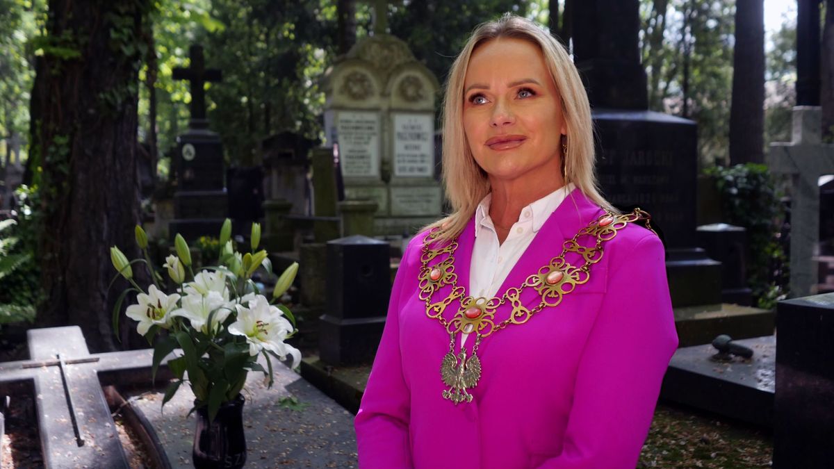 Aneta Dobroch, mistrzyni ceremonii pogrzebowej