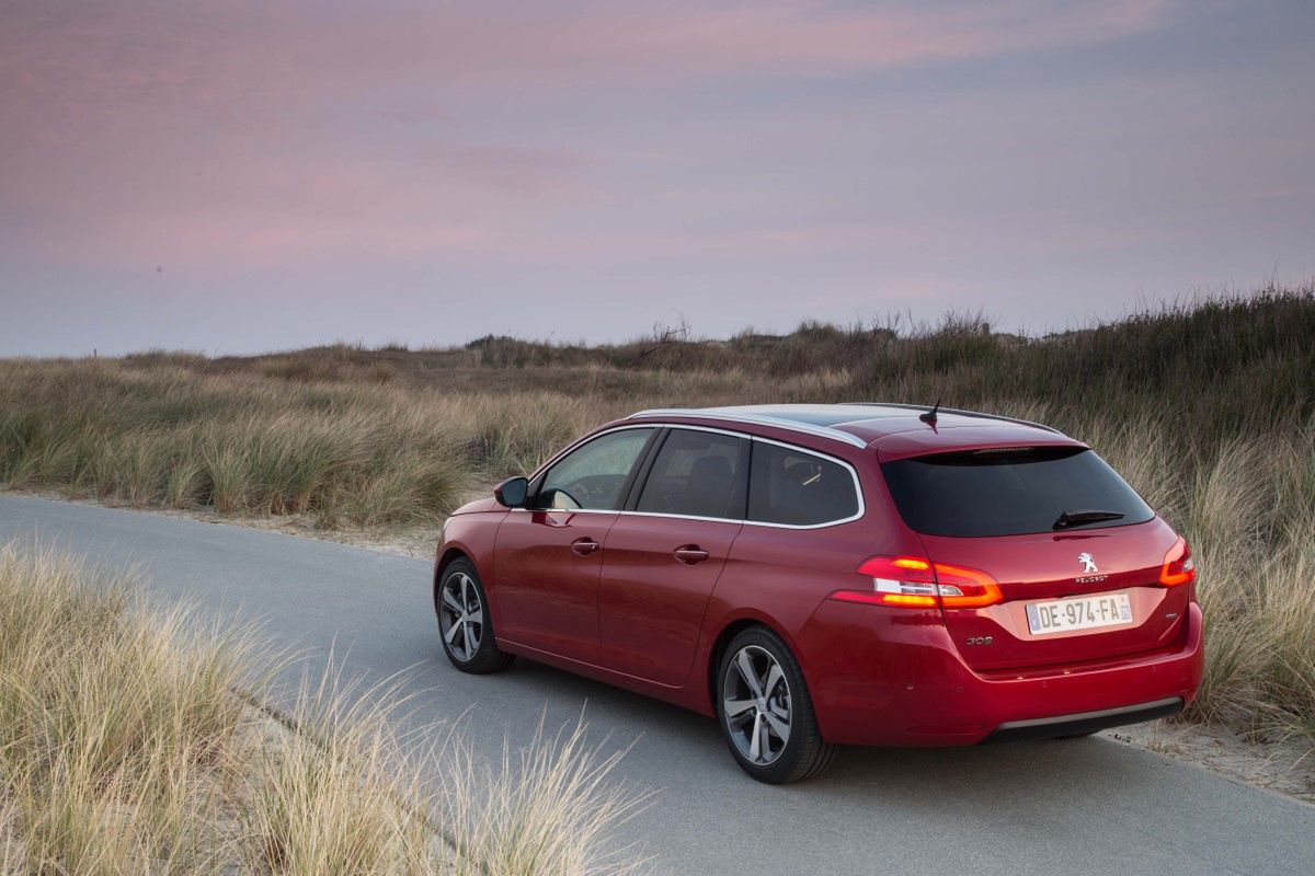 Peugeot 308 SW 1,2 e-THP 130 - pierwsza jazda [galeria] 22