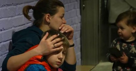 "Mamo, czy dziś umrzemy?". Kijów otrząsa się po ataku Rosji