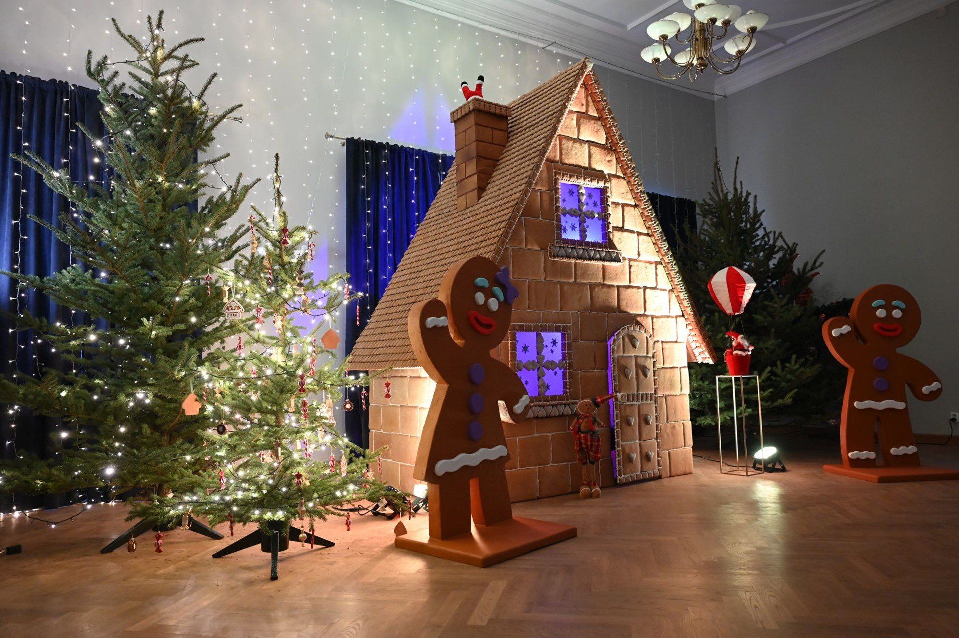 Gotowa jest też chatka z piernika.