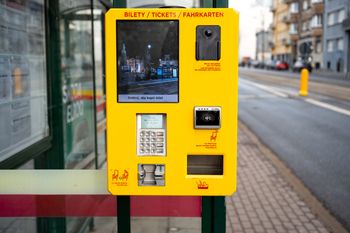 Częstochowa: Nowy biletomat zniszczony. Potrzebne pancerne urządzenia?
