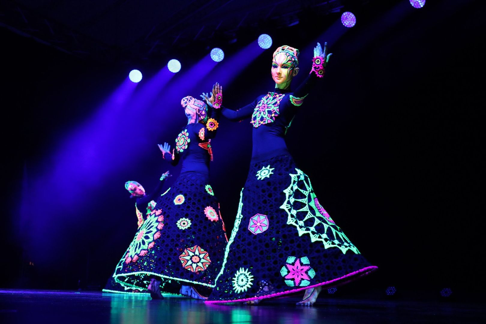 Spektakl HULANKI w wykonaniu zespołu Art Color Ballet