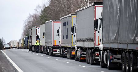 Polska zawiesi ruch towarowy na granicy z Białorusią. Jest decyzja MSWiA