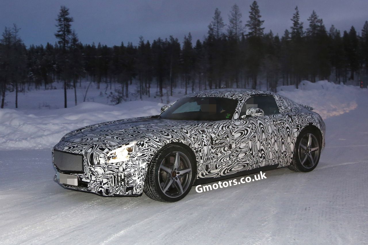 Mercedes-Benz AMG GT przyłapany w zimowej scenerii