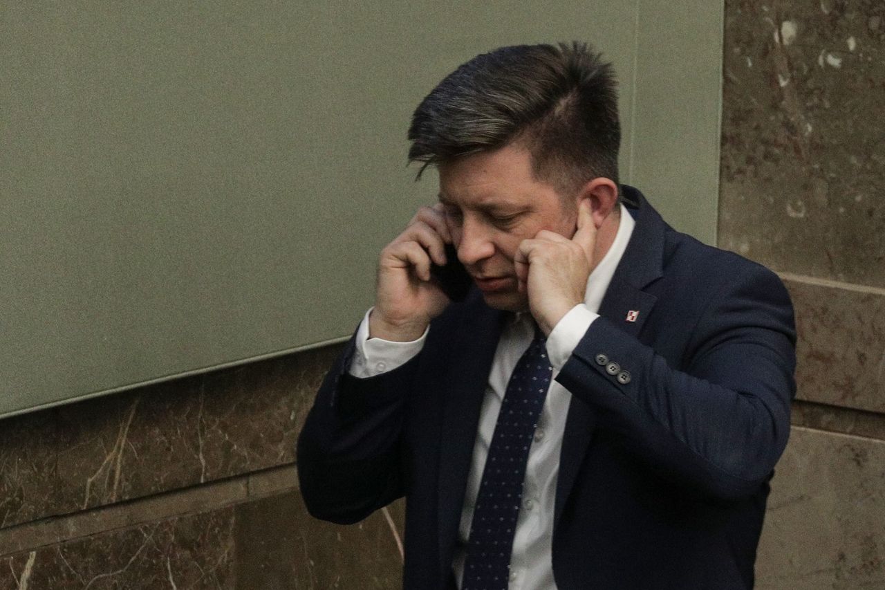 Tajne dane w mailach Dworczyka? Alarmują byli szefowie służb