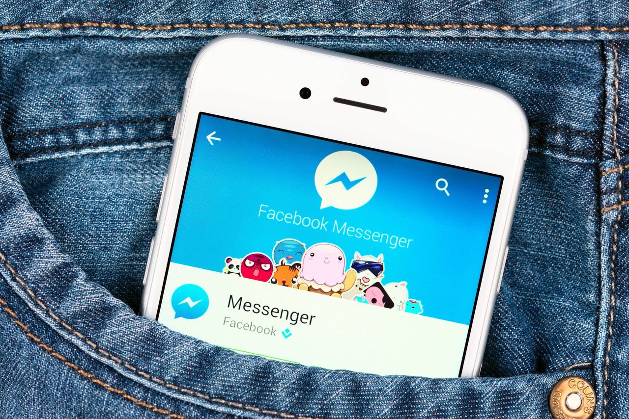 Fecebook Messenger otrzymuje współdzielenie obrazu. Przynajmniej testowo. (fot. depositphotos)