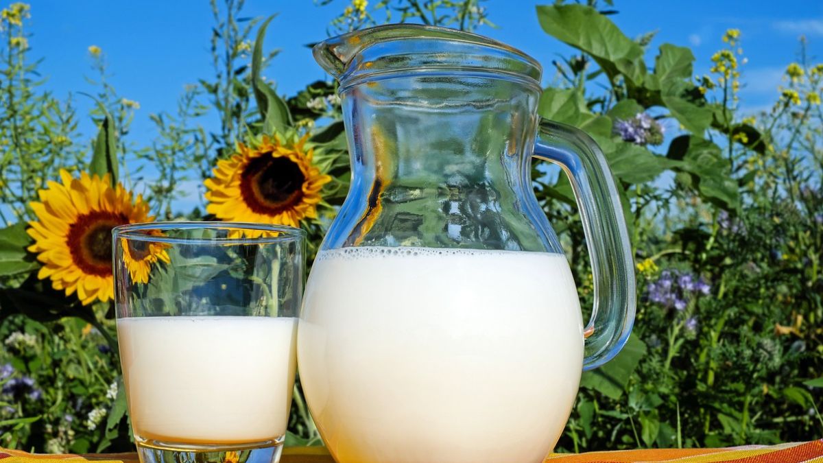 Na liście znalazło się m.in. surowe mleko. Dlaczego? 