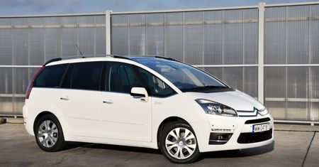 Używany Citroën C4 Picasso i Grand Picasso – pomysłowe auto za rozsądną cenę. Tylko, że francuz