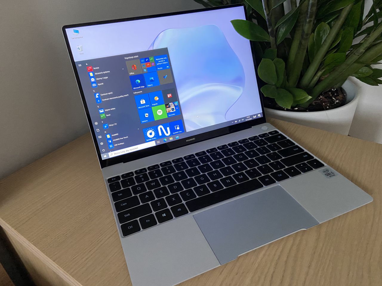 Huawei Matebook X idealnym rozwiązaniem na pracę w trybie zdalnym