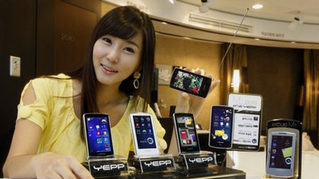 PMP od Samsunga - YEPP M-1 z ekranem AMOLED 1