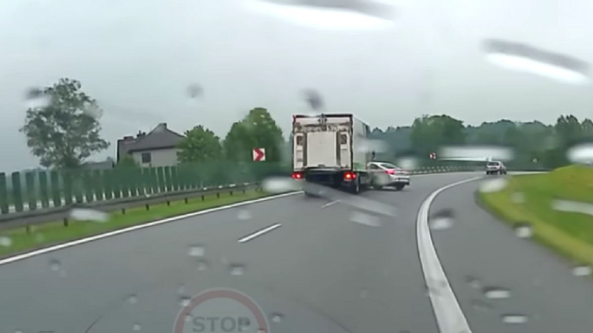 Kierowca Opla twierdził, że pił alkohol i brał narkotyki