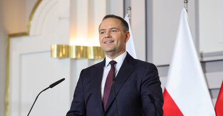 Karol Nawrocki już traci na aferze. "Symboliczny, ale wyraźny odpływ fanów"