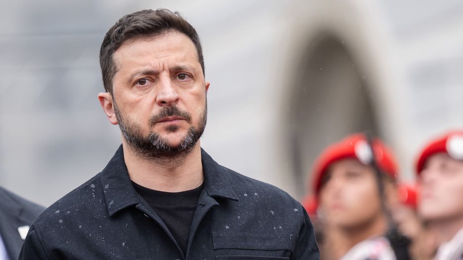 VIENNA, AUSTRIA - JUNE 16: Ukrainian President Volodymyr Zelensky arrives for a meeting with Austrian President Alexander van der Bellen at the Presidential Chancellery on June 16, 2025 in Vienna, Austria. Zelensky, who is in Vienna for the first time since Russia's invasion of Ukraine in 2022, is meeting with Austrian government leaders. (Photo by Christian Bruna/Getty Images)