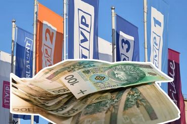 Banknoty na tle flag TVP, fot. PAP i unsplash