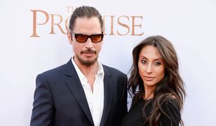 Chris Cornell przewraca się w grobie. Wdowa odpiera ataki kolegów z zespołu