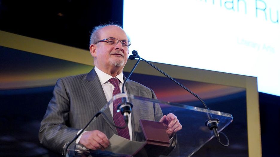 Salman Rushide zaatakowany przez nożownika