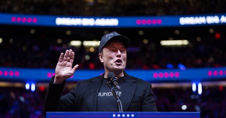 Akcje Tesli wystrzeliły po deklaracji Trumpa o roli dla Muska
