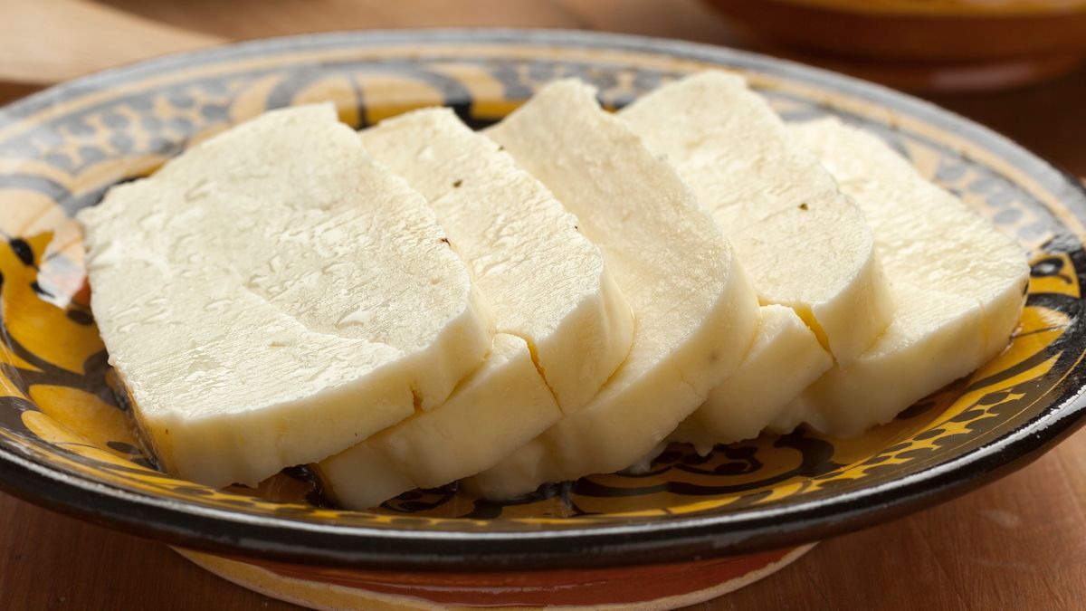 Ser halloumi warto uwzględnić w diecie seniora