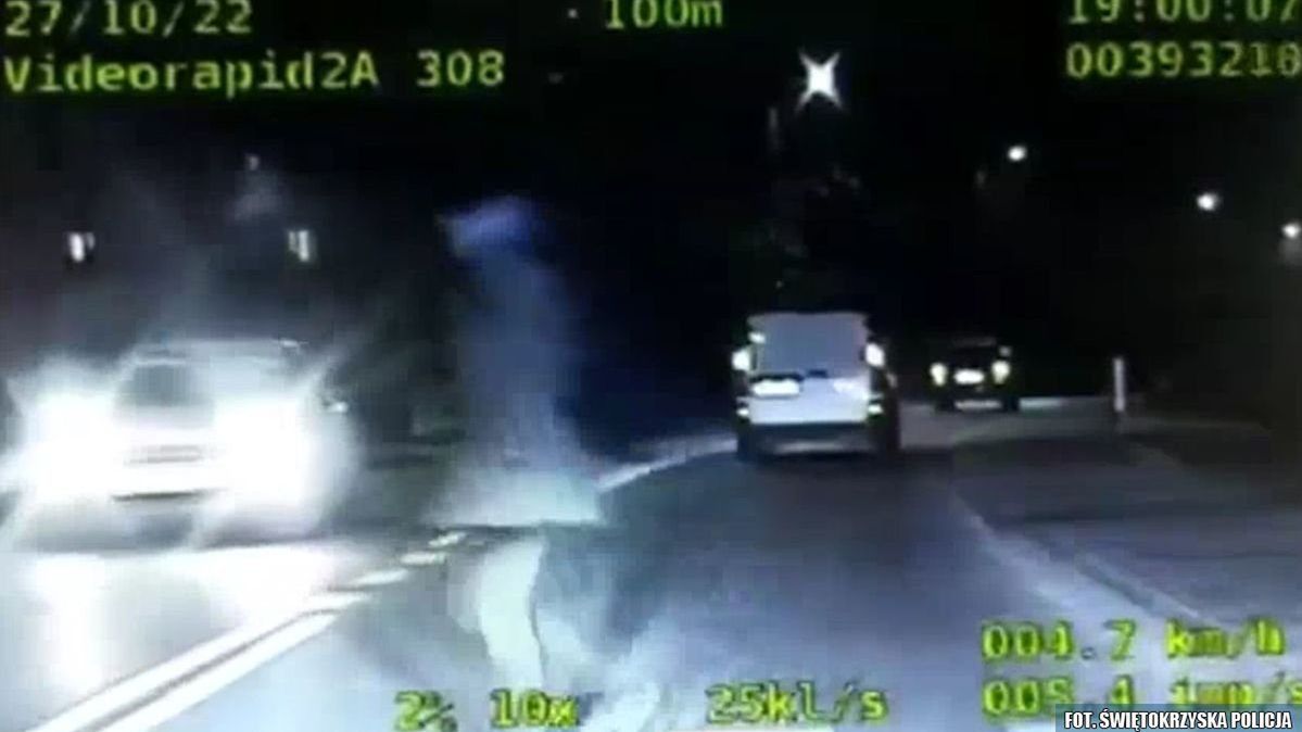 Kierowca przejechał przez przejście tuż przed pieszym